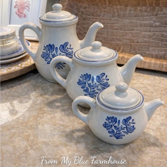 Pfaltzgraff White and Blue Floral Serveware Collection - Picture 2 of 11